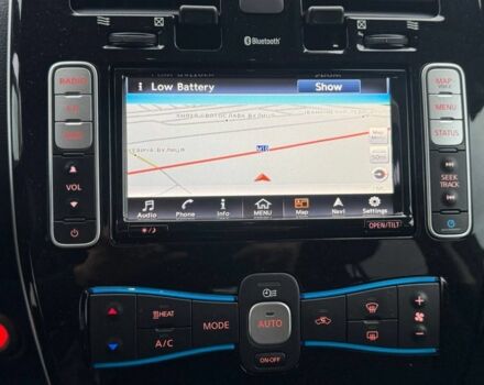 Білий Ніссан Ліф, об'ємом двигуна 0 л та пробігом 125 тис. км за 7400 $, фото 18 на Automoto.ua