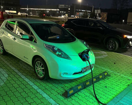 Белый Ниссан Лиф, объемом двигателя 0 л и пробегом 91 тыс. км за 7400 $, фото 26 на Automoto.ua