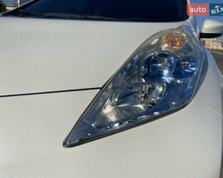 Білий Ніссан Ліф, об'ємом двигуна 0 л та пробігом 53 тис. км за 7700 $, фото 46 на Automoto.ua