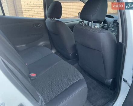 Белый Ниссан Лиф, объемом двигателя 0 л и пробегом 95 тыс. км за 14500 $, фото 4 на Automoto.ua