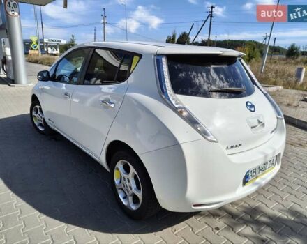 Білий Ніссан Ліф, об'ємом двигуна 0 л та пробігом 104 тис. км за 7200 $, фото 3 на Automoto.ua