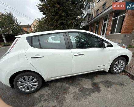 Белый Ниссан Лиф, объемом двигателя 0 л и пробегом 90 тыс. км за 7200 $, фото 1 на Automoto.ua