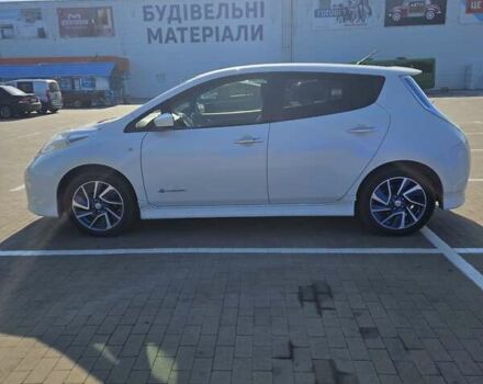 Белый Ниссан Лиф, объемом двигателя 0 л и пробегом 99 тыс. км за 8500 $, фото 4 на Automoto.ua