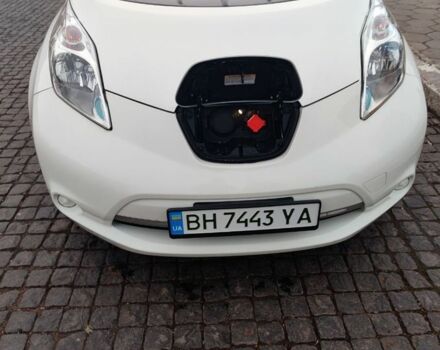Білий Ніссан Ліф, об'ємом двигуна 0 л та пробігом 120 тис. км за 9000 $, фото 5 на Automoto.ua