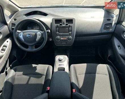 Білий Ніссан Ліф, об'ємом двигуна 0 л та пробігом 114 тис. км за 6690 $, фото 31 на Automoto.ua