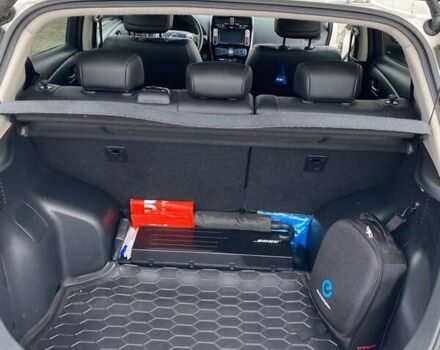 Белый Ниссан Лиф, объемом двигателя 0 л и пробегом 110 тыс. км за 14500 $, фото 12 на Automoto.ua