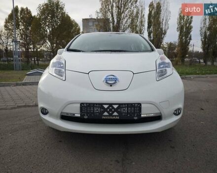 Белый Ниссан Лиф, объемом двигателя 0 л и пробегом 27 тыс. км за 8999 $, фото 7 на Automoto.ua