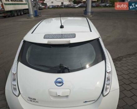 Белый Ниссан Лиф, объемом двигателя 0 л и пробегом 27 тыс. км за 8999 $, фото 9 на Automoto.ua