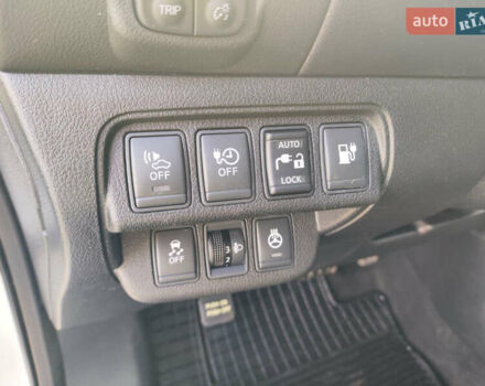 Белый Ниссан Лиф, объемом двигателя 0 л и пробегом 165 тыс. км за 7300 $, фото 36 на Automoto.ua