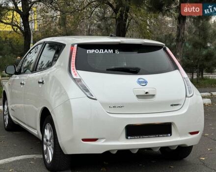 Белый Ниссан Лиф, объемом двигателя 0 л и пробегом 195 тыс. км за 6999 $, фото 8 на Automoto.ua