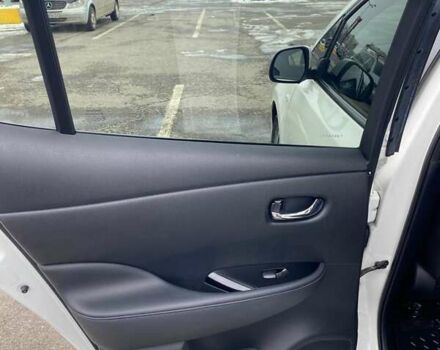 Белый Ниссан Лиф, объемом двигателя 0 л и пробегом 110 тыс. км за 14500 $, фото 13 на Automoto.ua