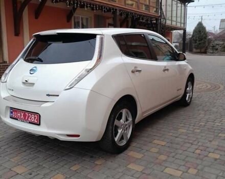 Білий Ніссан Ліф, об'ємом двигуна 0 л та пробігом 133 тис. км за 7900 $, фото 4 на Automoto.ua