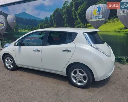Білий Ніссан Ліф, об'ємом двигуна 0 л та пробігом 85 тис. км за 10000 $, фото 2 на Automoto.ua
