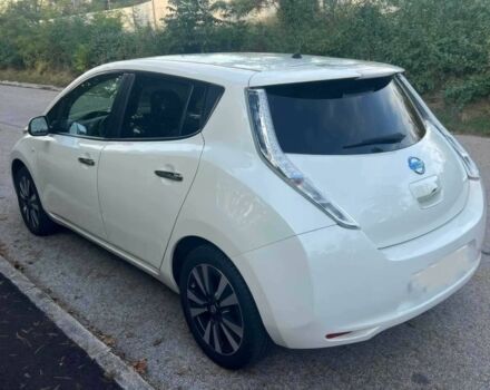 Белый Ниссан Лиф, объемом двигателя 0 л и пробегом 77 тыс. км за 6200 $, фото 3 на Automoto.ua