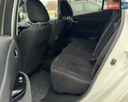 Белый Ниссан Лиф, объемом двигателя 0 л и пробегом 91 тыс. км за 7400 $, фото 9 на Automoto.ua