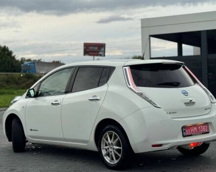 Білий Ніссан Ліф, об'ємом двигуна 0 л та пробігом 125 тис. км за 7400 $, фото 20 на Automoto.ua