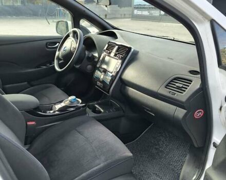 Білий Ніссан Ліф, об'ємом двигуна 0 л та пробігом 83 тис. км за 7599 $, фото 9 на Automoto.ua