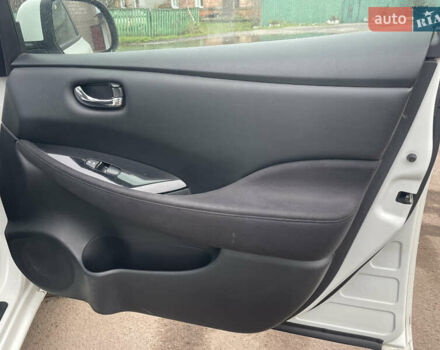 Белый Ниссан Лиф, объемом двигателя 0 л и пробегом 104 тыс. км за 6800 $, фото 18 на Automoto.ua