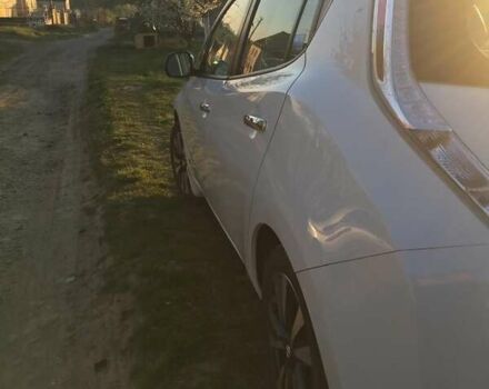 Белый Ниссан Лиф, объемом двигателя 0 л и пробегом 100 тыс. км за 6300 $, фото 2 на Automoto.ua