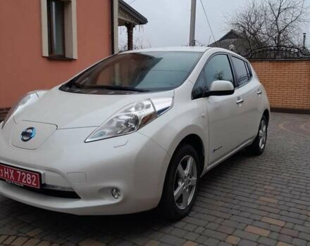 Білий Ніссан Ліф, об'ємом двигуна 0 л та пробігом 133 тис. км за 7900 $, фото 1 на Automoto.ua