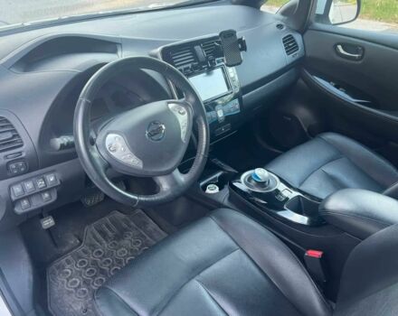 Ниссан Лиф 2016 в Днепре (Днепропетровске) на Automoto.ua Белый Ниссан Лиф, объемом двигателя 0 л и пробегом 74 тыс. км за 1500 $, фото 8 на Automoto.ua