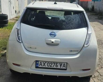 Білий Ніссан Ліф, об'ємом двигуна 0 л та пробігом 202 тис. км за 7000 $, фото 2 на Automoto.ua