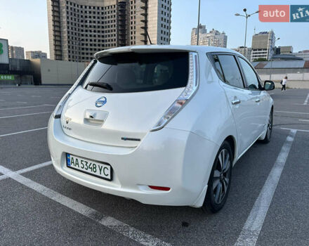 Белый Ниссан Лиф, объемом двигателя 0 л и пробегом 73 тыс. км за 9500 $, фото 6 на Automoto.ua