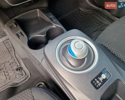 Белый Ниссан Лиф, объемом двигателя 0 л и пробегом 90 тыс. км за 7500 $, фото 18 на Automoto.ua