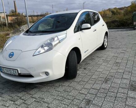 Білий Ніссан Ліф, об'ємом двигуна 0 л та пробігом 83 тис. км за 7599 $, фото 2 на Automoto.ua