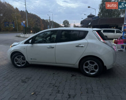 Белый Ниссан Лиф, объемом двигателя 0 л и пробегом 153 тыс. км за 6000 $, фото 2 на Automoto.ua