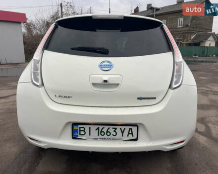 Белый Ниссан Лиф, объемом двигателя 0 л и пробегом 104 тыс. км за 6800 $, фото 7 на Automoto.ua