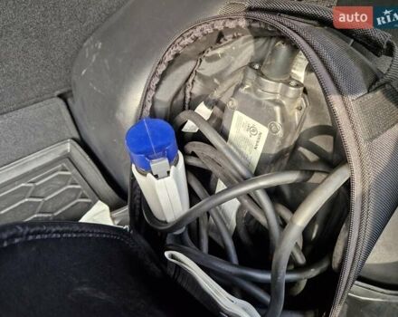 Белый Ниссан Лиф, объемом двигателя 0 л и пробегом 90 тыс. км за 7500 $, фото 27 на Automoto.ua