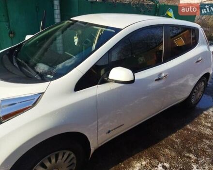 Белый Ниссан Лиф, объемом двигателя 0 л и пробегом 98 тыс. км за 11999 $, фото 1 на Automoto.ua