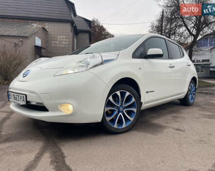 Белый Ниссан Лиф, объемом двигателя 0 л и пробегом 104 тыс. км за 6800 $, фото 1 на Automoto.ua