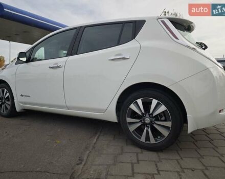 Белый Ниссан Лиф, объемом двигателя 0 л и пробегом 27 тыс. км за 8999 $, фото 14 на Automoto.ua