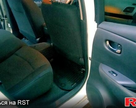 Белый Ниссан Лиф, объемом двигателя 0 л и пробегом 114 тыс. км за 8000 $, фото 8 на Automoto.ua