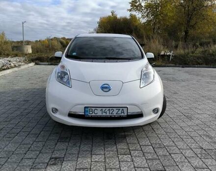 Білий Ніссан Ліф, об'ємом двигуна 0 л та пробігом 83 тис. км за 7599 $, фото 3 на Automoto.ua