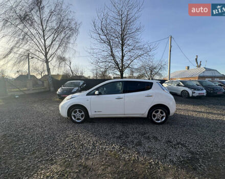 Білий Ніссан Ліф, об'ємом двигуна 0 л та пробігом 154 тис. км за 6500 $, фото 8 на Automoto.ua