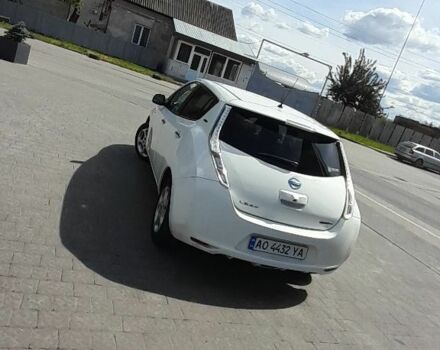 Белый Ниссан Лиф, объемом двигателя 0 л и пробегом 240 тыс. км за 5200 $, фото 4 на Automoto.ua