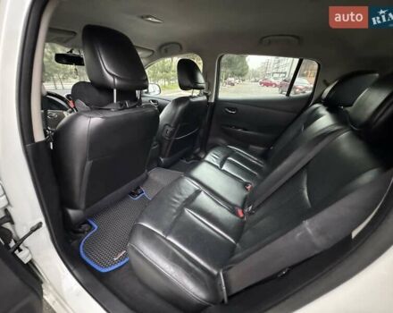 Белый Ниссан Лиф, объемом двигателя 0 л и пробегом 195 тыс. км за 6999 $, фото 15 на Automoto.ua