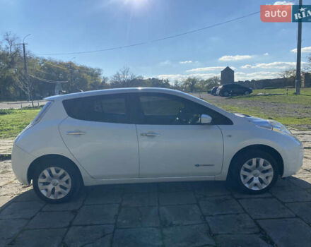 Білий Ніссан Ліф, об'ємом двигуна 0 л та пробігом 53 тис. км за 7700 $, фото 34 на Automoto.ua