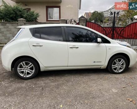 Білий Ніссан Ліф, об'ємом двигуна 0 л та пробігом 191 тис. км за 6200 $, фото 5 на Automoto.ua