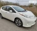 Білий Ніссан Ліф, об'ємом двигуна 0 л та пробігом 120 тис. км за 7200 $, фото 1 на Automoto.ua