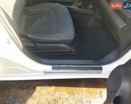 Белый Ниссан Лиф, объемом двигателя 0 л и пробегом 98 тыс. км за 11999 $, фото 21 на Automoto.ua