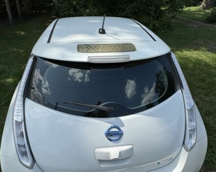 Белый Ниссан Лиф, объемом двигателя 0 л и пробегом 69 тыс. км за 8500 $, фото 7 на Automoto.ua