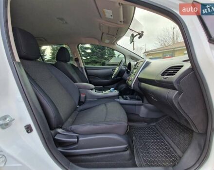 Белый Ниссан Лиф, объемом двигателя 0 л и пробегом 90 тыс. км за 7500 $, фото 25 на Automoto.ua