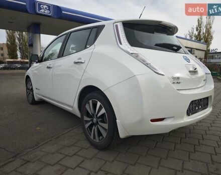 Белый Ниссан Лиф, объемом двигателя 0 л и пробегом 27 тыс. км за 8999 $, фото 11 на Automoto.ua