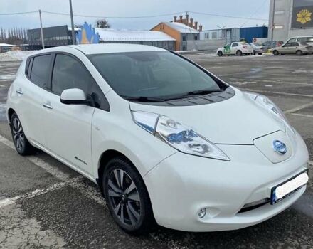 Белый Ниссан Лиф, объемом двигателя 0 л и пробегом 110 тыс. км за 14500 $, фото 7 на Automoto.ua