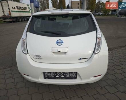 Белый Ниссан Лиф, объемом двигателя 0 л и пробегом 27 тыс. км за 8999 $, фото 8 на Automoto.ua