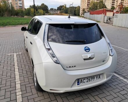 Белый Ниссан Лиф, объемом двигателя 0 л и пробегом 49 тыс. км за 7500 $, фото 5 на Automoto.ua